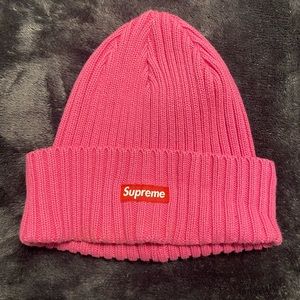 Like new authentic pink supreme beanie